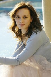 kinopoisk.ru-leighton-meester.jpg